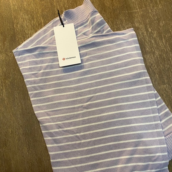 Lululemon 🍋 Forward Flow Poncho - Picture 3 of 4